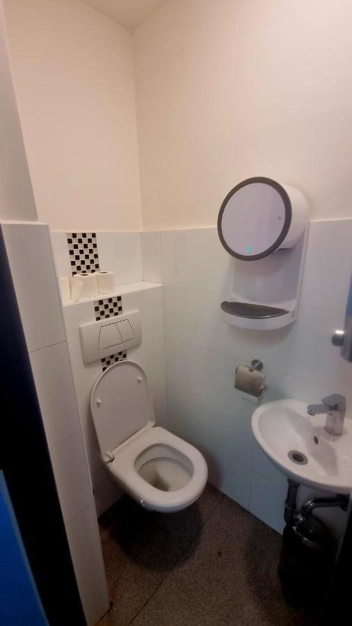 Hostel Cibulka Praag Buitenkant foto