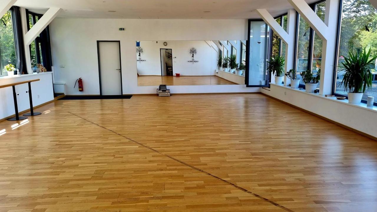 Hostel Cibulka Praag Buitenkant foto